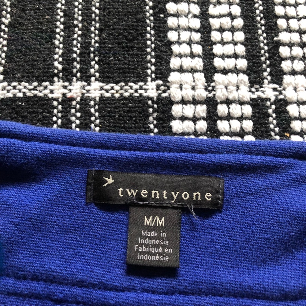 Pleated Mini Skirt - Picture 7 of 9